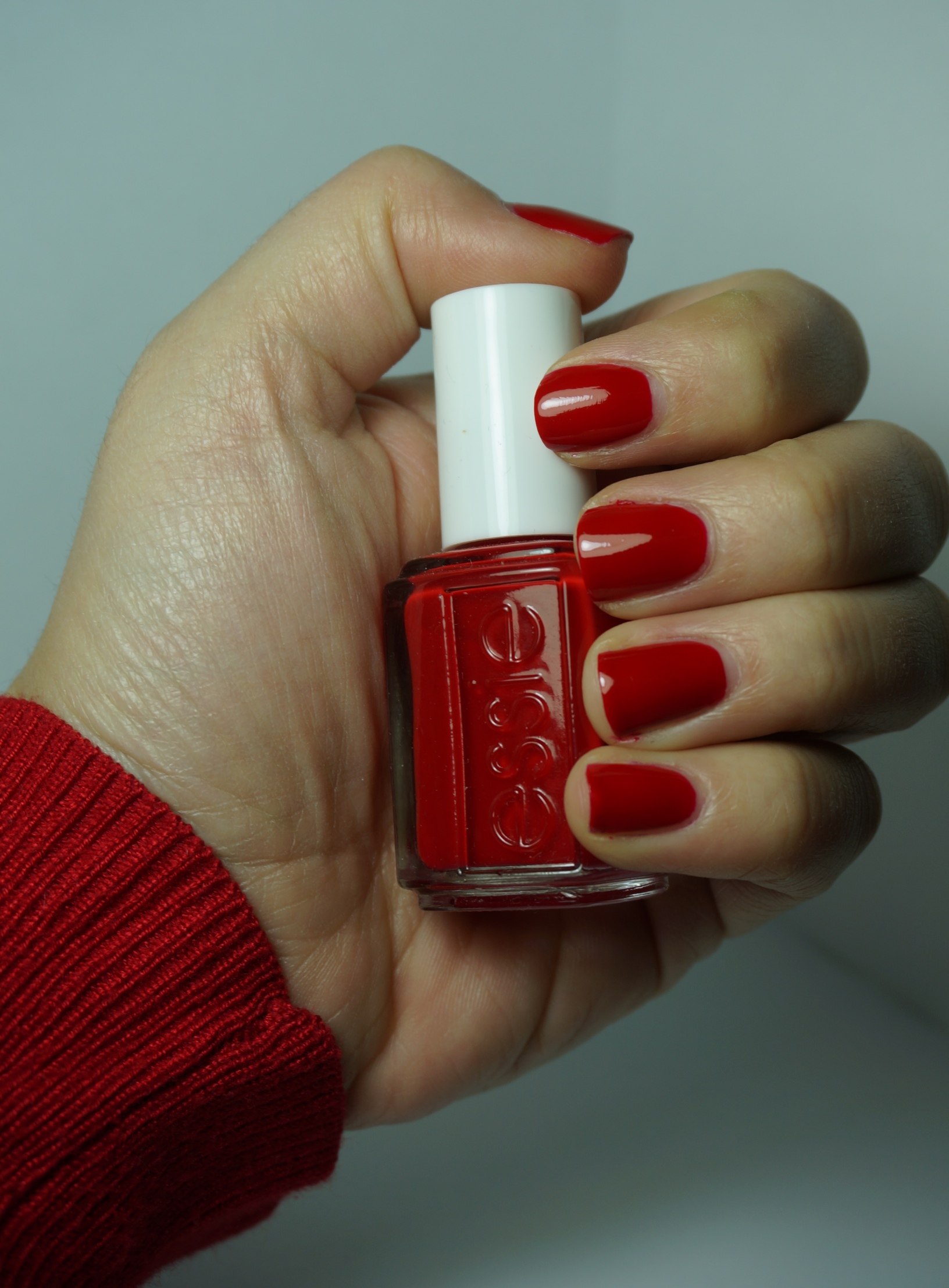 Essie really red